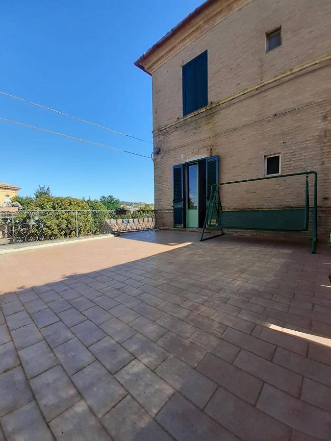 Palazzo Tuemi Daire Castelplanio Dış mekan fotoğraf